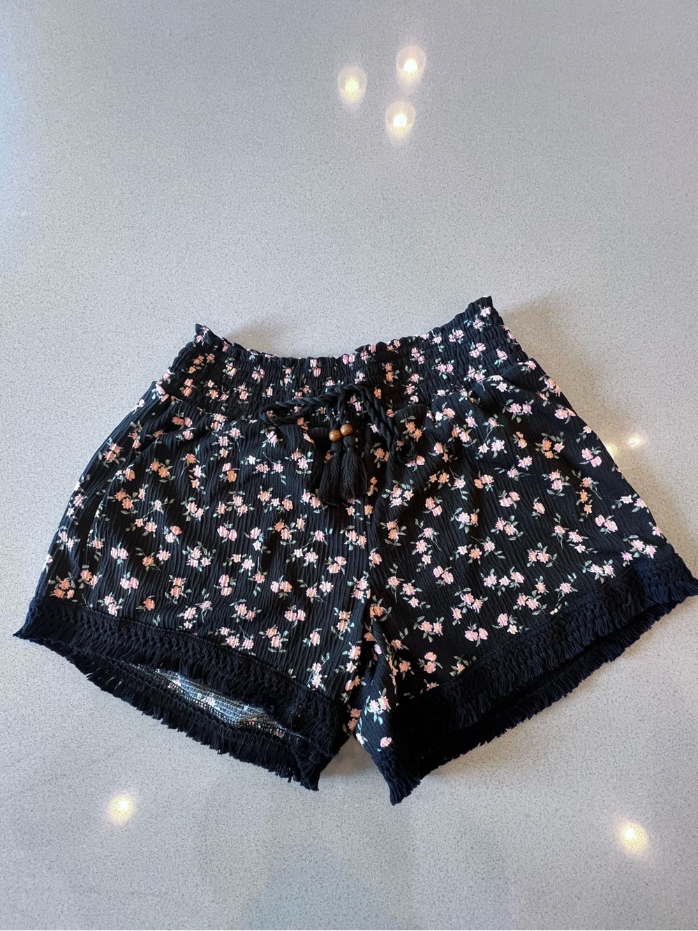Knit Gauze Shorts Ditsy Floral Tassel Tie Wide Band Elastic Waist Tassel Hem